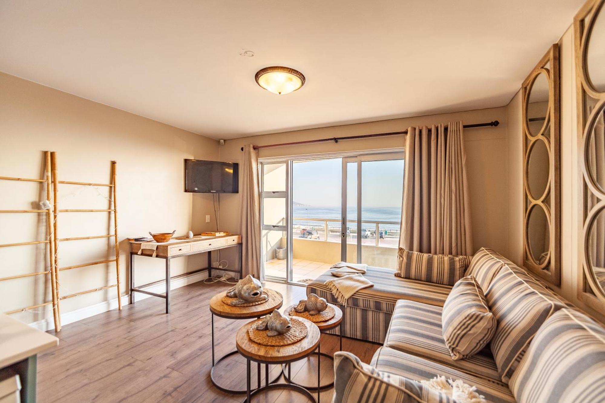 Beachfront Luxury Living- A106 Seaspray, Blouberg *